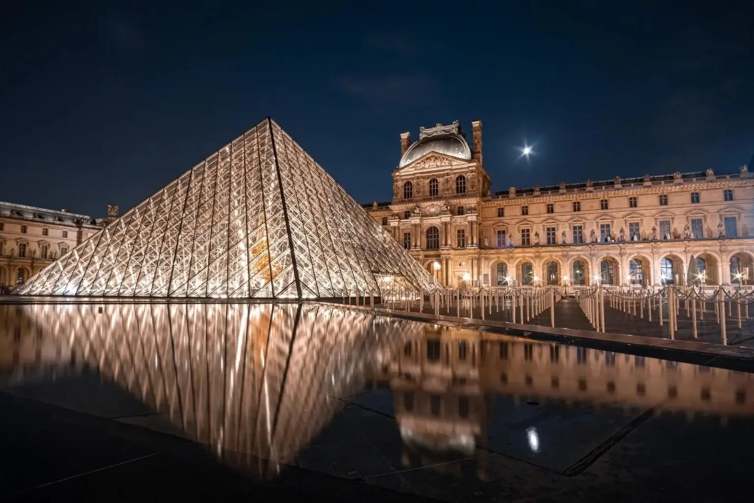 Museo del Louvre, Francia